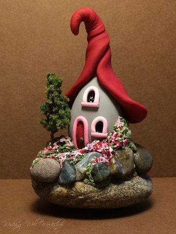 Diy Keramik, Hantverk Diy, Clay Fairy House, Polymer Clay Fairy, Fairy House Diy, Clay Fairies, Clay Houses, Fairy Crafts, Fairy Garden Houses