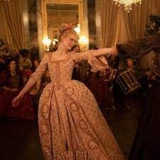 How 'The Great' Very, Very Loosely Adapts Russian History The Great Outfits, Catherine The Great Elle Fanning, Elle Fanning The Great, Mayfair Witches, French Dresses, Reign Fashion, Fun Dresses, Film Trailer, Fantasy Clothes