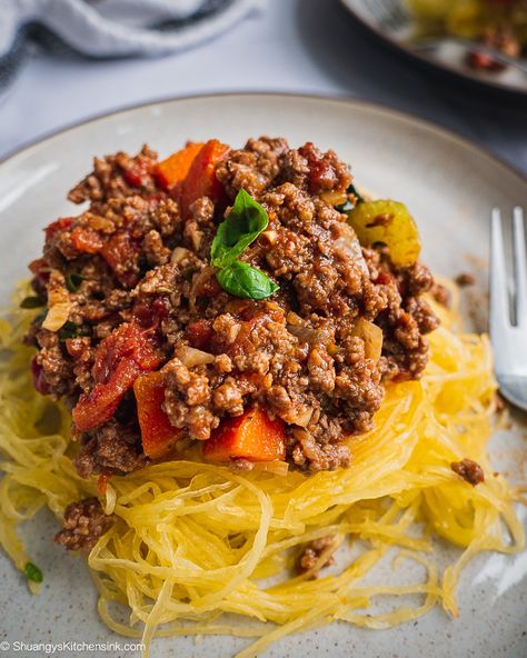 Whole30 Paleo Bolognese Sauce | Hearty and comforting, this whole30-friendly Bolognese sauce with spaghetti squash is sure to win over any meat sauce lover. It’s perfect to make for meal prep or just a weekday dinner. This Bolognese sauce is loaded with layers of flavor, protein and vegetables. It is whole30, paleo, keto, dairy free, gluten free, and sugar free too! | #whole30recipes #bolognese #paleobolognese #spaghettisquash #healthyitalianfood #paleoitalianfood Healthy Bolognese, Healthy Bolognese Sauce, Healthy Italian Recipes, Spaghetti Meat Sauce, Whole30 Keto, Bolognese Recipe, Healthy Chicken Salad, Ground Meat Recipes, Veggie Noodles