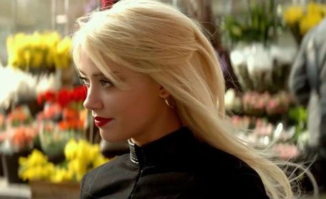 Amber Amber Hear, 3 Days To Kill, Amber Heard Hair, Amber Head, Justice League Movie, The Justice League, Nappy Hair, The Justice, Female Actresses