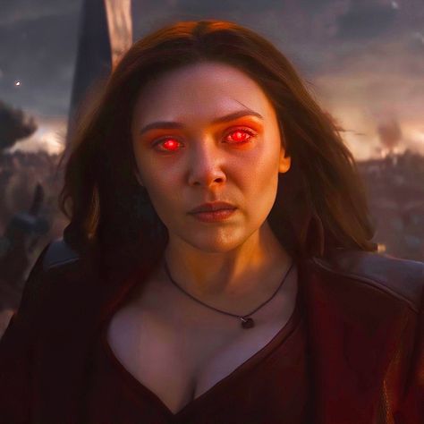 Avengers: Endgame icon #wandamaximoff #scarletwitch #elizabetholsen Purple Superpowers, Movie Poster Avengers, Scarlet Witch Avengers, Wanda Avengers, Avengers Icon, Marvel Vision, Wanda Maximoff Scarlet Witch, Witch Wallpaper, Elizabeth Olsen Scarlet Witch