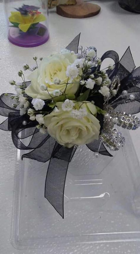 Black and White Corsage www.ebsflowers.com Prom Flowers Black Dress, Black And White Corsage, Prom Corsage White, Prom Flowers Corsage, Black Corsage, White Corsage, Prom Corsage And Boutonniere, Corsage And Boutonniere Set, School Dance Dresses