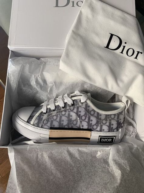 Dior Shoes Sneakers, Christian Dior 2019, Christian Dior Belt, Christian Shoes, Sepatu Loafers, Christian Dior Saddle Bag, Dior 2019, Dior Belt, Christian Dior Dress