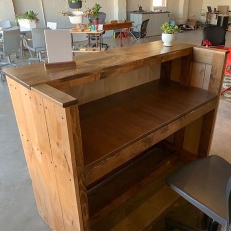 Diy Reception Desk Plans, Small Shop Counter Ideas, Small Cashier Counter Design, Reception Desk Small Space, Natural Wood Reception Desk, Retail Check Out Counter Ideas, Small Counter Design, Small Checkout Counter, Salon Counter Design