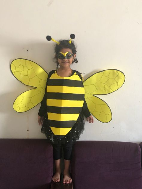 Kids Fancy Dress DIY Animal Fancy Dress Ideas For Kids, Diy Bee Costume, Bee Costume Diy, Fancy Dress Diy, Storybook Character Costumes, Jungle Activities, Crochet Halloween Costume, Happy Teachers Day Card, Recycled Costumes