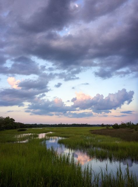 Evening Clouds, Life Drawing Reference, Cloud Photos, Watercolor Sky, Location Inspiration, Landscape Photography Nature, Boat Painting, Pretty Landscapes, Country Landscaping