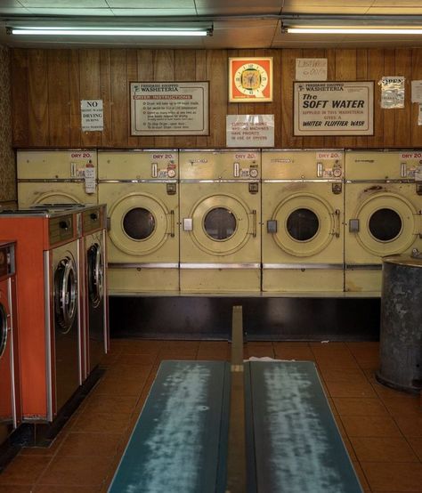 Old Washing Machine, Intj T, Coin Laundry, Black Mass, Laundry Mat, Laundry Center, Water Aesthetic, Boarding House, Vintage Laundry