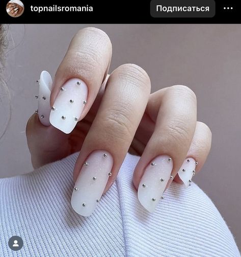 Nails Slim, Slim Nails, Korean Manicure, Milky White Nails, Russian Manicure, Milky Nails, Vintage Nails, Women Aesthetic, Blush Nails