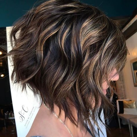 Angled Wavy Dark Chocolate Bob with Highlights Brown Hair Short Bob, Highlights Brown Hair Short, Highlights Bob, Chocolate Blonde, Dark Chocolate Brown Hair, Inverted Bob Haircuts, Inverted Bob Hairstyles, Chocolate Brown Hair Color, Hair Color Chocolate