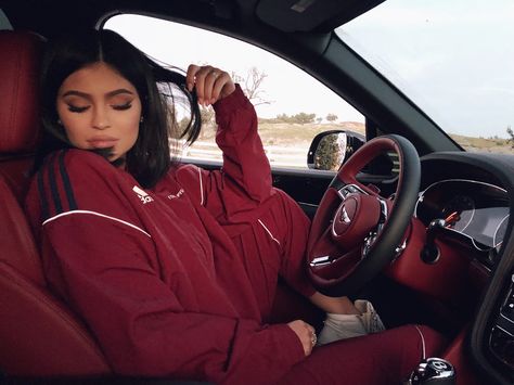 Moda Kylie Jenner, เสื้อผ้า Kylie Jenner, Kendall E Kylie, Looks Kylie Jenner, Trajes Kylie Jenner, Estilo Kylie Jenner, Mode Kylie Jenner, Kyle Jenner, Kylie J