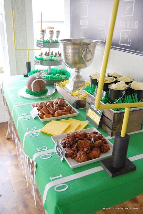 Football Frenzy themed birthday party via Kara's Party Ideas KarasPartyIdeas.com… Football Themed Party, Football Tailgate Party, Football Banquet, Football Party Foods, Football Baby Shower, Sports Theme Birthday, Sports Birthday Party, Football Theme Party, Football Birthday Party