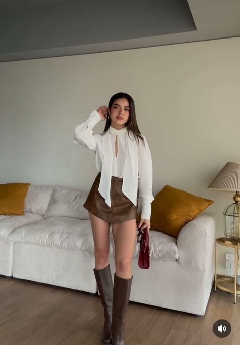 Fall Party Outfit, Outfit Botas, Outfit Elegantes, Gossip Girl Outfits, Best Winter Outfits, Fiesta Outfit, Business Outfits Women, Cool Summer Outfits, Cold Outfits