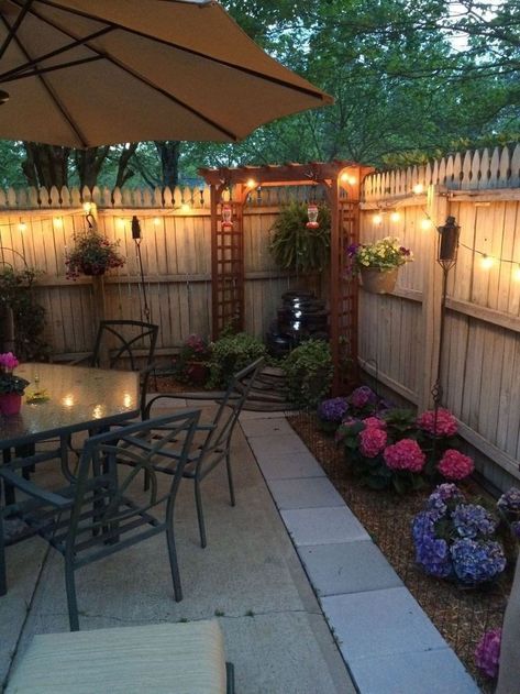 Patio Gardens, Small Outdoor Patios, Backyard Ideas For Small Yards, Gardens Ideas, Backyard Seating, Landscape Designs, Small Yard, Backyard Fences, Budget Backyard