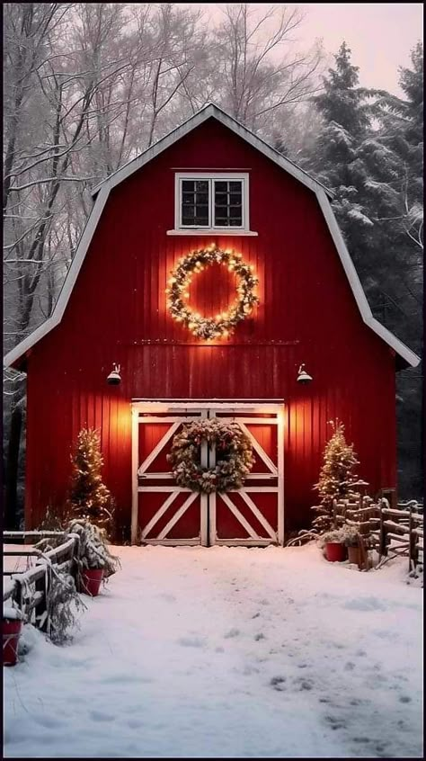 Country Christmas Iphone Wallpaper, Christmas Barn Decorations, Cozy Country Home, Christmas Barn, Winter Christmas Scenes, Red Farmhouse, Country Barns, Christmas Scenery, Christmas Time Is Here