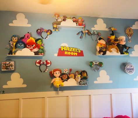 Disney Shared Bedroom Ideas, Toy Story Kitchen Decor, Toy Story Theme Bedroom, Pixar Room Decor, Toy Story Andy's Room, Toy Story Boys Room, Pixar Room Ideas, Andy’s Room Toy Story, Pixar Playroom