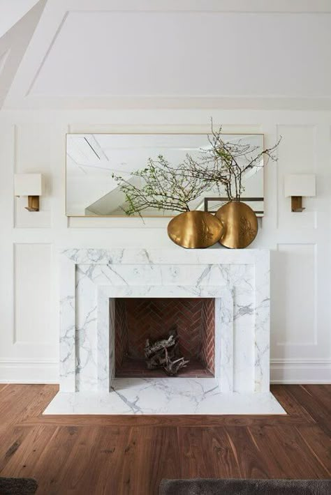 Jo’s favourite fireplaces 2018 – part 2 Fireplace Inspiration, Farmhouse Side Table, Fireplace Designs, Marble Fireplace, Living Room Decor Inspiration, Fireplace Remodel, Home Fireplace, Marble Fireplaces, Fireplace Makeover