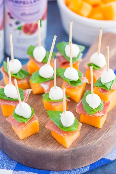 Appetizer Fruit, Prosciutto Appetizer, Prosciutto Melon, Fest Mad, Quick And Easy Appetizers, Italian Appetizers, Summer Appetizer, Läcker Mat, Food Heaven