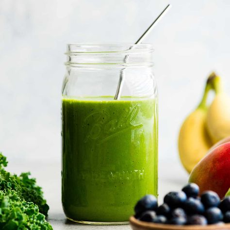 Green Smoothie Protein, Immune Boosting Smoothie Recipes, Drink Green Juice, Immune Boosting Smoothie, Yummy Green Smoothie, Best Green Smoothie, Green Smoothie Recipe, Easy Green Smoothie, Protein Smoothies