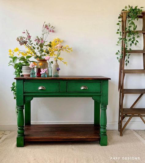 Inspiring Hallways, Painted Console Table Ideas, Rustic Painted Furniture, Painted Furniture For Sale, Farmhouse Style Furniture, Rustic Furniture Diy, Rustic Console Tables, Green Furniture, Table Makeover