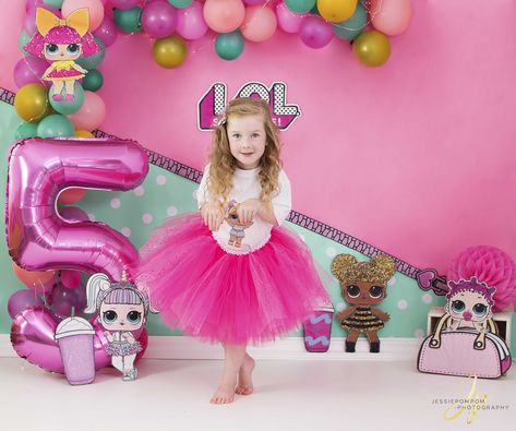 L.O.L Cake Smash. LOL Party. lol birthday. L.O.L Surprise. LOL cake. lol surprise Lol Cake, Lol Birthday, Lol Party, Cake Lol, Newborn Cake, Photography London, Princess Birthday Party, Party Stuff, Lol Dolls