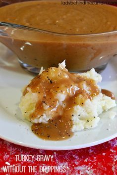 This easy to make Turkey Gravy is delicious with rich dark brown flavor. Best Turkey Gravy, Turkey Gravy From Drippings, Making Turkey Gravy, Keto Turkey, Turkey Gravy Recipe, Homemade Gravy, Easy Turkey, Turkey Gravy, Thanksgiving Dishes