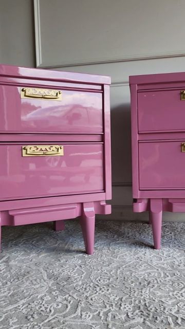 UNIQUE BY RUTH on Instagram: "Happy color! Happy Friday 😊 Color: Farrow and Ball - Rangwali #reelsinstagram #unique #refinishedfurniture #paintedfurniture #furniturereels #uniquebyruth" Crooked House, Farrow And Ball, Chic Pink, Happy Colors, Refinishing Furniture, Happy Friday, Toy Chest, Painted Furniture, Storage Chest