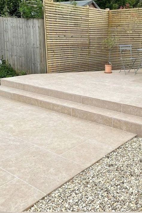 Quarried from the finest limestone quarries in Egypt, that are all located on the Sinai peninsula, these premium Egyptian paving slabs have been carefully hewn and extracted.