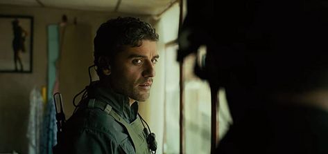 Oscar Isaac Triple Frontier, Santiago Garcia, Triple Frontier, Unintended Consequences, Jason Bateman, Oscar Isaac, Charlie Hunnam, Netflix Movie, Tv Movie