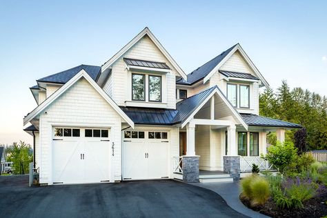 Front exterior view showing the gable roofs, two garages, and a covered porch lined with tapered columns. Modern Craftsman Home, Light Grey Walls, Modern Craftsman, Upstairs Bedroom, Diy Outdoor Decor, Craftsman House Plan, Up House, Craftsman House, Great Room