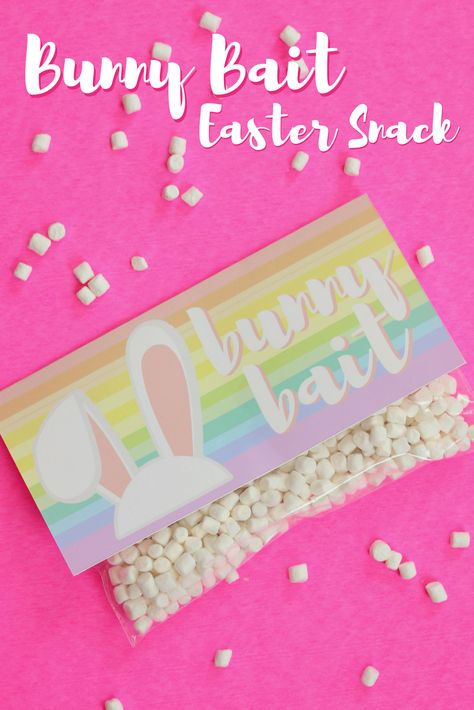 EASTER SNACKS: BUNNY BAIT - FREE PRINTABLE Easter Mad in Crafts Bunny Bait Printable, Bunny Bait, Easter Treat Bags, Easter Snacks, Edible Crafts, Easter Printables Free, The Easter Bunny, Bag Toppers, Easter Basket Stuffer