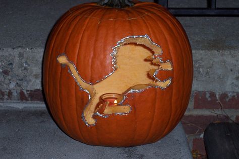 Happy Halloween! Lion Halloween, Creepy Halloween, Detroit Lions, Jack O Lantern, Pumpkin Carving, Happy Halloween, Lanterns, Lion, Carving