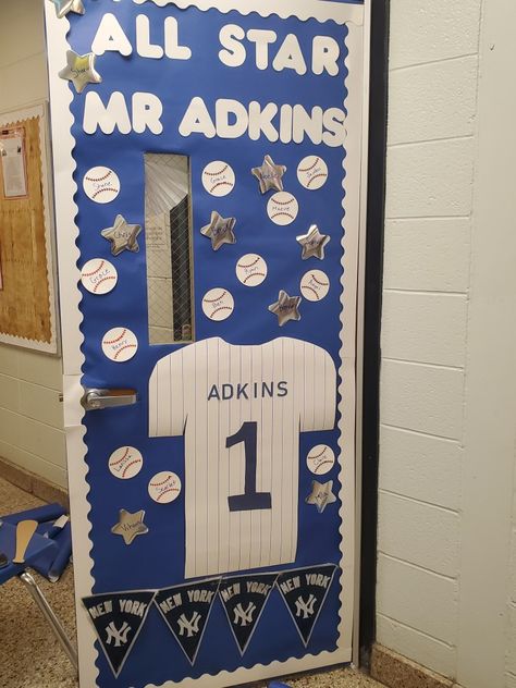 Classroom Door Sports Theme, Sports Door Decorations Classroom, Baseball Classroom Door, Pe Teacher Door Decoration, Pe Door Decorations, Sports Theme Classroom Door, Sports Classroom Door, Dsp Week, Sports Day Decoration