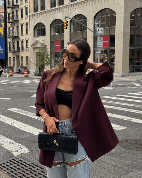 All posts • Instagram Tamara Kalinic Outfits, Burgundy Blazer Outfit, Burgundy Outfit Ideas, Tamara Kalinic, Burgundy Leather Jacket, Cut Out Jeans, Leather Shirt Dress, Burgundy Blazer, Hailey Baldwin Style