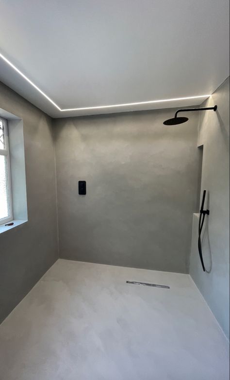 Cellar Bathroom Ideas, Cement Showers, Forcrete Bathrooms, Micro Concrete Bathroom, Cemcrete Bathroom, Concrete Showers, Microcement Bathroom, Fixxer Upper, Cement Bathroom Floor