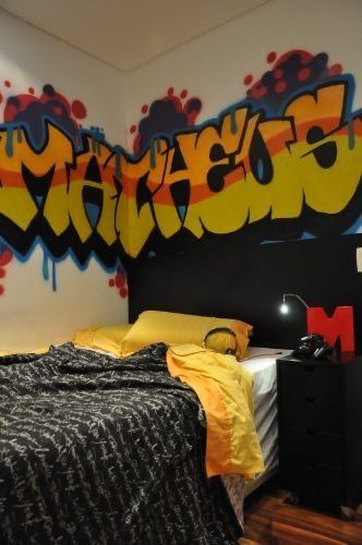 Graffiti Bedroom, Graffiti Room, Hippie Bedroom Decor, Seni Pop, Outdoor Entryway, Chill Room, Display Table, Graffiti Style Art, Graffiti Murals