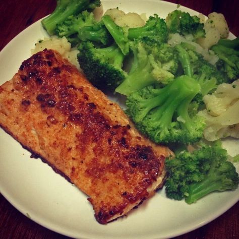 Maui Maui Fish Recipes, Mahi Mahi Recipes Baked, Cooking Mahi Mahi, Mahi Recipes, Mahi Mahi Recipes, Off The Deep End, Lean And Green Meals, Fish Recipes Healthy, Fish Dinner