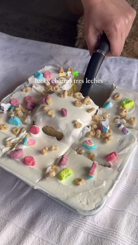 Lucky Charms Tres Leches Tres Leches Desserts, Funfetti Tres Leches Cake, Lucky Charms Tres Leches, Aesthetic Tres Leches Cake, Cookie And Cream Tres Leches, Lucky Charm Cake, Tres Leches Lunch Box Cake, Lucky Charms Cake, Cereal Milk Tres Leches Cake