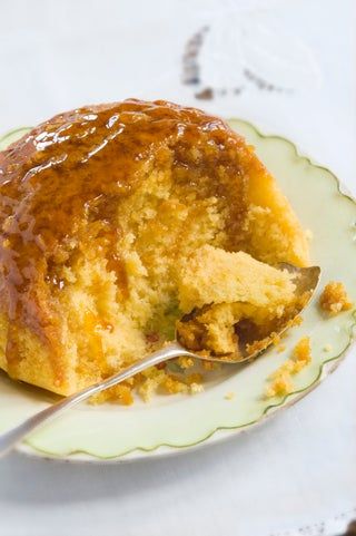 Golden syrup steamed pudding Golden Syrup Pudding, Syrup Sponge Pudding, Sponge Pudding Recipe, Steamed Pudding Recipe, Syrup Sponge, Steamed Puddings, Pudding Recipes Homemade, Sponge Pudding, Steamed Pudding