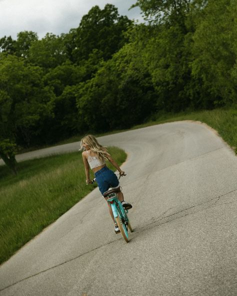 Bike rides with @faithhsaless 🚲🚲