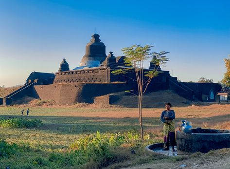 Mrauk U, Ancient pagoda , Village ,Ancient city, Nature, Aesthetic view Sky Village, Mrauk U, Boyfriends Be Like, Hidden City, City Nature, Aesthetic View, Broken Screen Wallpaper, Broken Screen, Photoshop For Photographers