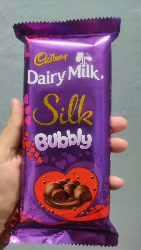 Diary Milk Silk Chocolate, Silk Dairy Milk, Chocolate Pic Snapchat, Diary Milk Chocolate Photos, Dairy Milk Silk Snapchat, Fake Chocolate Snap, Chocolate Dairy Milk Silk, Dairy Milk Snap, Chocolate Fake Snap