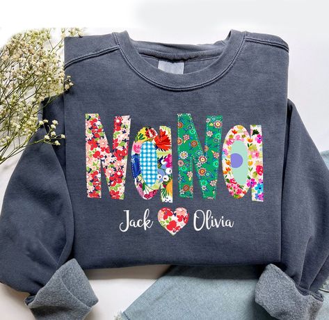 I Love Family Nana Sweatshirt Ideas, Grandma With Grandkids, I Love Family, Nana Birthday Gift, Nana Sweatshirt, Sweatshirt Ideas, Nana Birthday, Nana Grandma, Cute Nicknames