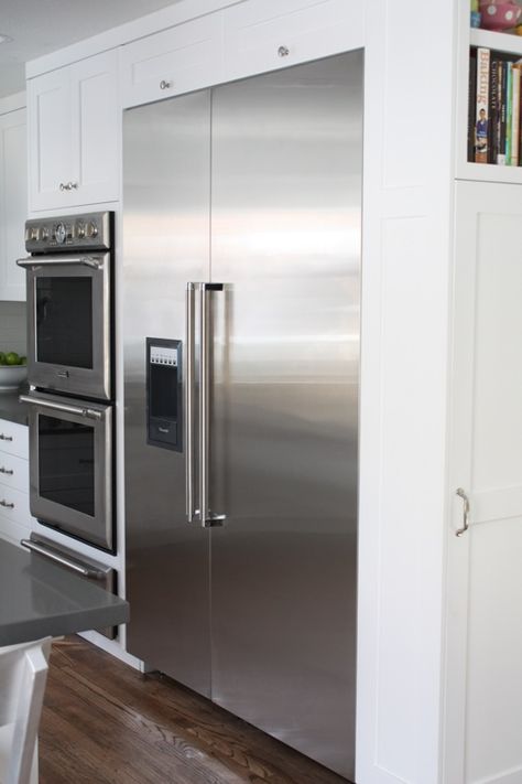 Thermador Refrigerator, Luxury Refrigerator, Refrigerator Makeover, Big Fridge, Large Refrigerator, White Appliances, Kitchen Bathroom Remodel, Kitchen Refrigerator, Dream Kitchens