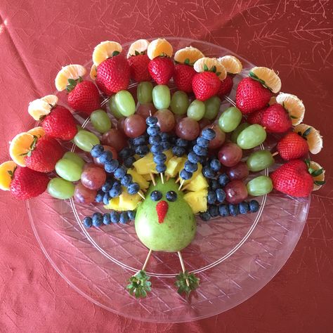 Thanksgiving Turkey Fruit Kabobs, Turkey Fruit Kabob, Thanksgiving Fruit Skewers, Thanksgiving Fruit Kabobs, Turkey Fruit Skewers, Fruit Platter Thanksgiving, Fruit Turkey Kabobs, Holiday Fruit Platter, Fruit Kabobs Display