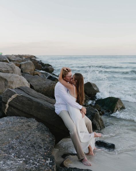 A sweet and maybe a little steamy summer elopement ~ #married #orangebeachphotographer #gulfshoresphotographer #floridaphotographer #alabamaphotographer #weddingphotography #engaged Aesthetic Romantic Couple, Couple Vacation Pictures, Couple Beach Poses, Romantic Beach Couple, Beach Couple Poses, Beach Pictures Inspo, Hugs And Kisses Couples, Sunset Beach Pictures, Couple Beach Pictures