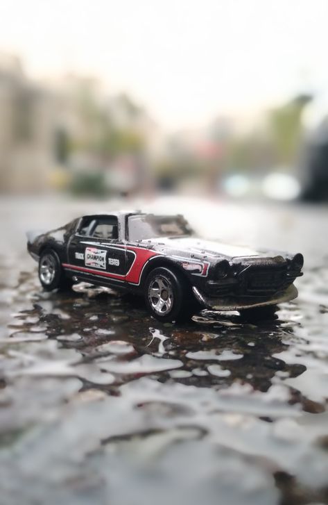 Hot Wheels Photography, Hotwheels Photography, Hot Wheels Bedroom, Rain Pictures, Hot Wheels Cars Toys, Toy Photography, Hot Wheels Toys, Tilt Shift, Matchbox Cars