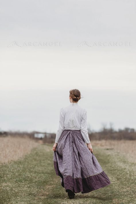 Prairie Core Fashion, Prairie Dress Aesthetic, Prairie Life Aesthetic, Prairie Vintage Aesthetic, Vintage A-line Prairie Dress For Spring, Regency Aesthetic, Grandma Fashion, Old Fashion Dresses, Vintage Soul