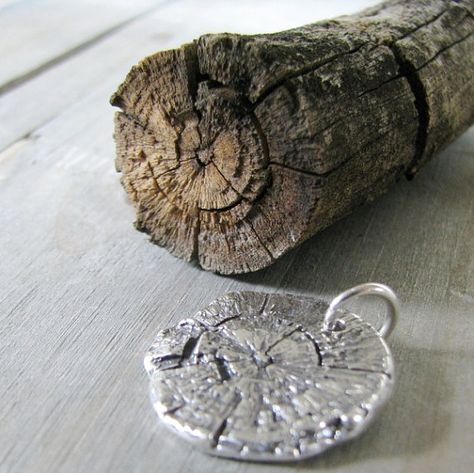 The Secret Lives of Trees Fine Silver Tree Rings and Texture Pmc Rings, Metal Clay Designs, Texture Jewelry, Art Clay Silver, Silver Metal Clay, Simple Silver Jewelry, Metal Clay Jewelry, Tree Rings, Jewellery Inspiration