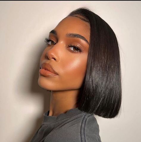 Lori Harvey Bob, Black Hair Short Cuts, Brown Skin Makeup, Lori Harvey, Soft Glam Makeup, Haircut Inspiration, Beautiful Wigs, Hair Laid, Long Bob Hairstyles