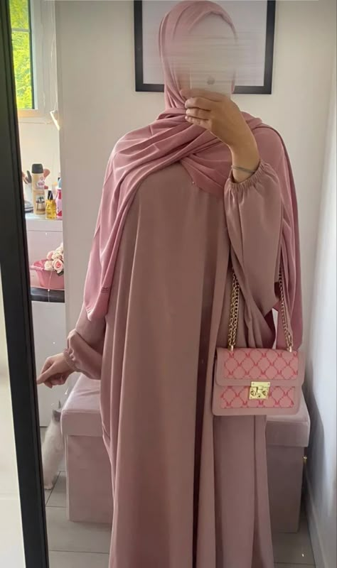 Pink Abaya, Pink Hijab, Muslim Outfit, Modest Girly Outfits, Abaya Outfit, Hijabi Outfit, Mode Zara, Mode Turban, Modest Fashion Hijab